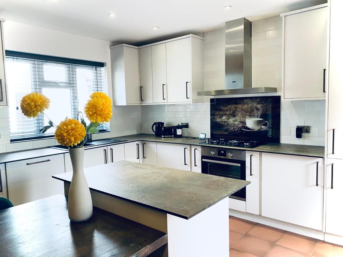 5 Bedroom Bungalow Ascot Racecourse Eksteriør bilde
