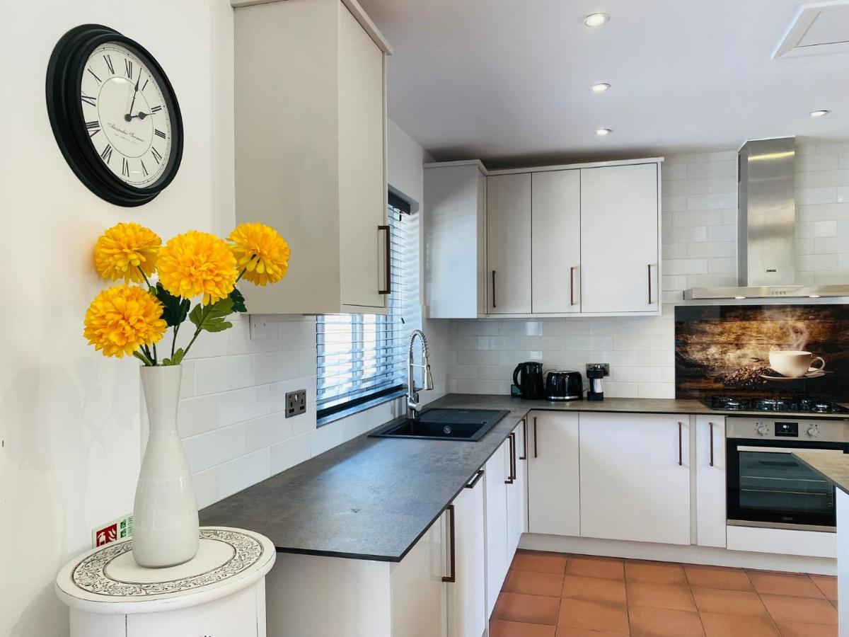 5 Bedroom Bungalow Ascot Racecourse Eksteriør bilde